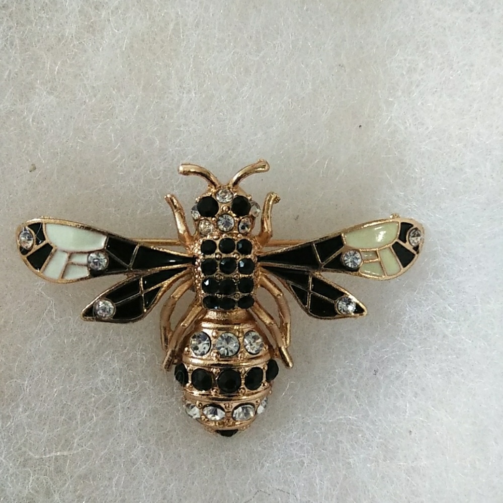 Brooch